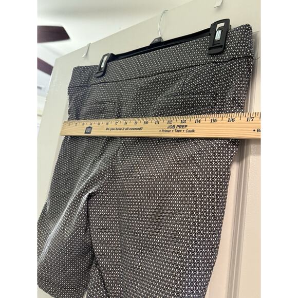 Liz Claiborne Career Shorts Womens Size 10 Classic Opening Pull On - Picture 6 of 7